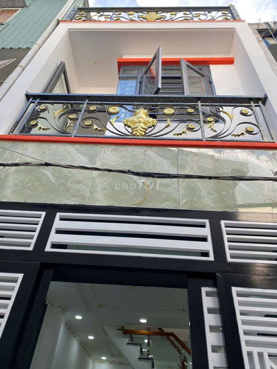 Bán nhà đẹp Bình Tân - sát mặt tiền DT 3m2x7m - 2 phòng ngủ 2 vệ sinh