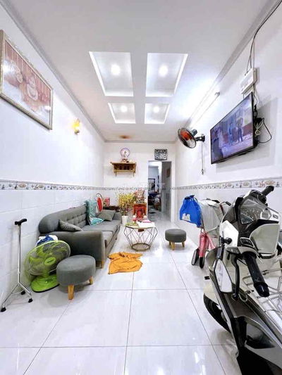 😍😍😍Nhà nhỏ xinh 3 tầng - Gồm 2PN  + 2WC- 2TOI500