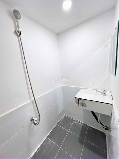 Mặt bằng kinh doanh 40m2. 1017 CMT8, Tân Bình