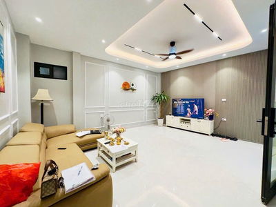 SIÊU PHẢM TRUNG TÂM ĐH BÁCH KHOA, XÂY DỰNG, KINH TẾ, NHÔ 10T.Ỷ