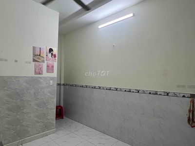 Cho thuê phòng trọ cao cấp 25m2 ngay big C-Gần chợ Dĩ An