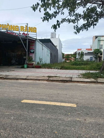 Tái định cư dh2 149m2 đường 5,5m vị trí đẹp cách dh2 chỉ 40m.