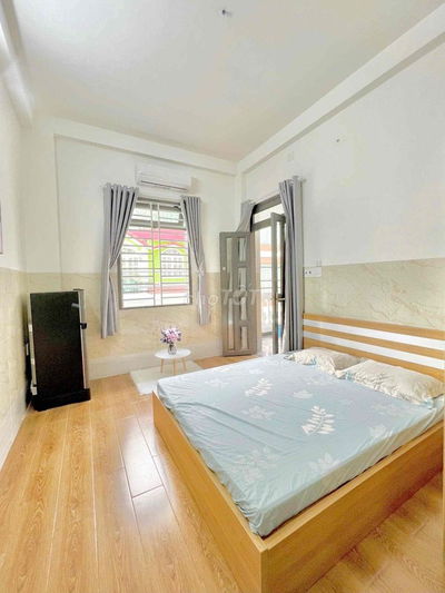 CHO THUÊ PHÒNG BAN CÔNG FULL NT Ở PHƯỜNG 15 TÂN BÌNH GẦN ĐH VĂN HIẾN