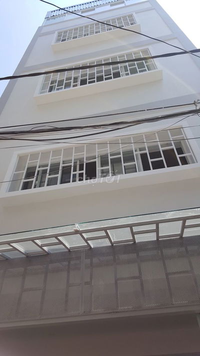 Phòng MỚI đẹp LONG LANH,Máy lạnh,Giờ tự do,khép kín,ngay sát Quận 3