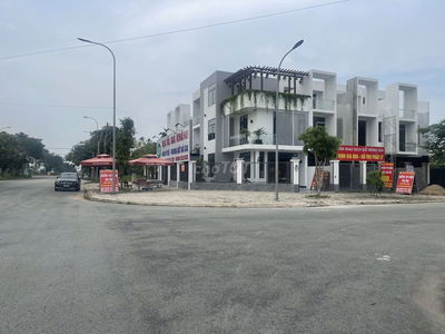 cho thuê nhà phố đường 30m tiện ở làm Văn pHòng