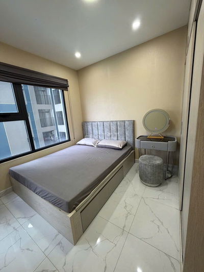 Cần cho thuê căn 2 phòng ngủ full nội thất cao cấp view hồ bơi Charm