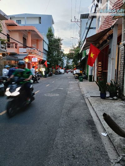 Bán toà căn hộ.khách sạn biển Mỹ Khê Đà Nẵng