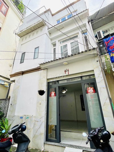 Hẻm trước nhà 7m Nguyễn Đình Chiểu, Q3, 6 x 6m 3 tầng mới, chỉ 5.7 tỷ