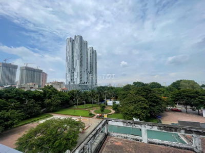 nhà Văn Quán 40m2,5tầng,tháng máy, phân lô, ôtô chạy qua nhà chỉ 9.7tỷ
