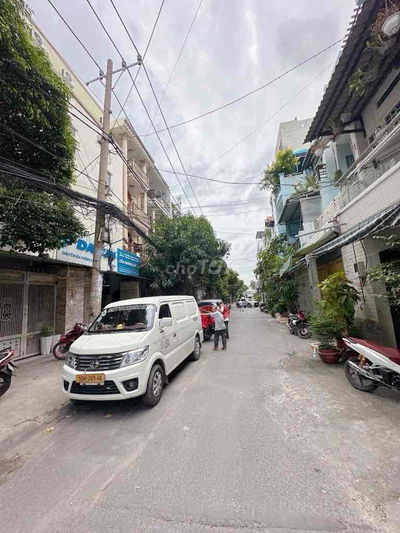 TÂN BÌNH - VIP BÀU CÁT - 5 TẦNG - HXH THÔNG - NHỈNH 6 TỶ