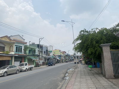 Bán lô đất 87m(4,5x19,5) gần sân gôn sông bé , xây nhà ơ