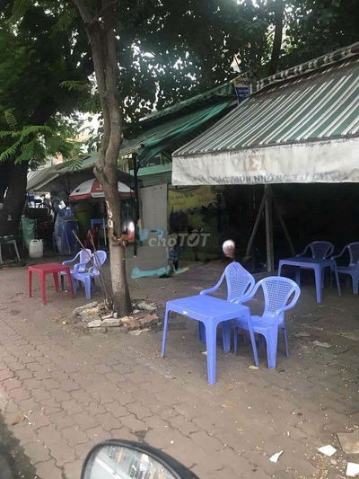 Quận 10.
6tr - cọc 1 - 
_ cho thuê mặt bằng kinh doanh mặt tiền Lê Hồ