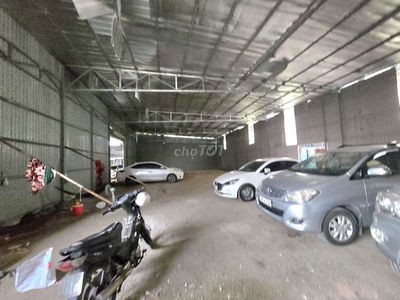 Kho 600m làm bãi xe, có máy che mặt tiền Lâm Văn Bền Q7 giá 60tr/th