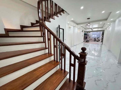 Hot! Nhà Đa sỹ 60m x 4 Tầng, 20m ra ô tô tránh, tặng nội thất, 9 tỷ TL