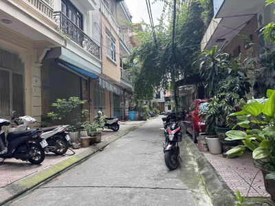 Mặt phố vỉa hè – Kinh doanh – Ô tô vào nhà – Gần Bưu điện Hà Đông – Bá