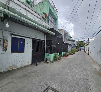 Nhà chính chủ, hẻm xe hơi 48m2, 2 phòng ngù, ngay đường Trần Văn Giàu