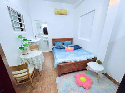 PHÒNG MÁY LẠNH FULL NỘI THẤT ĐƯỜNG CÔ GIANG QUẬN 1