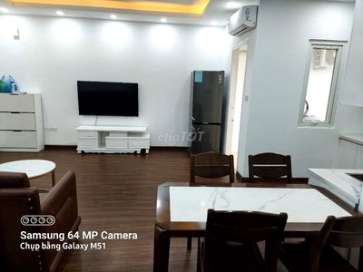 Cho thuê căn hộ 2 ngủ- 137 Nguyễn Ngọc Vũ, đủ đồ
