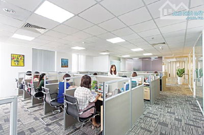 CHỦ TÒA NHÀ SỐ 2 HOÀNG QUỐC VIỆT CHO THUÊ VĂN PHÒNG 125M2 GIÁ 8$/m2