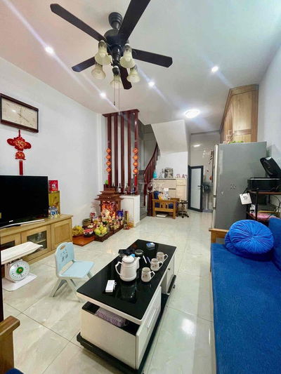 BÁN NHÀ PHỐ HOÀNG QUỐC VIÊT- 10M RA Ô TÔ TRÁNH - Ở NGAY HOẶC CHO THUÊ