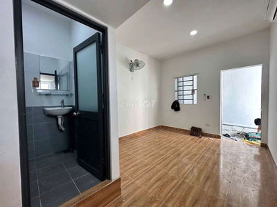 PHÒNG TRỐNG DÀNH CHO AI THÍCH DECOR - DIỆN TÍCH RỘNG, SẠCH