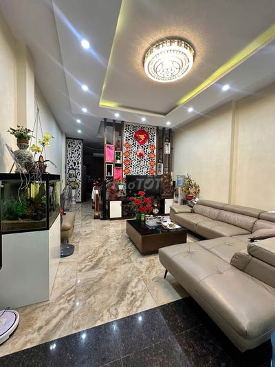 Cho thuê nhà nguyên căn 4 tầng 45m2 3 phòng ngủ 1150 Láng, Cầu Giấy
