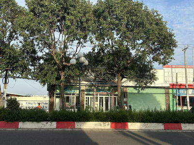 Cho thuê mặt bằng 700m2 mặt tiền 30/4 rộng 19m thích hợp làm showroom ô tô, văn phòng, cửa hàng