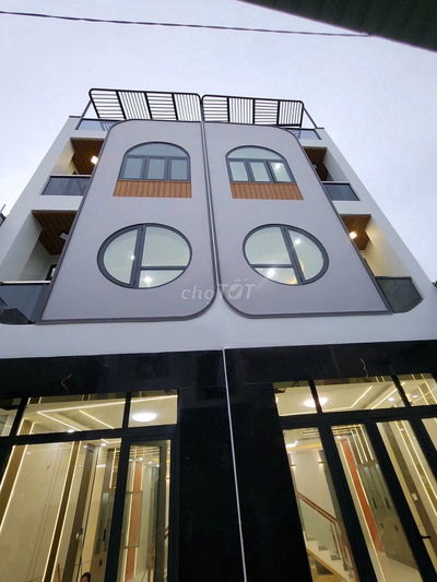 Bán nhà siêu đẹp Trần Quang Cơ 3.5 tầng.DT 4*12m,giá 6.3 tỷ