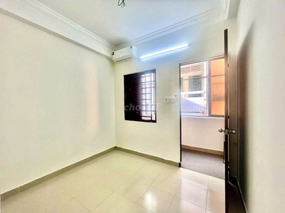 PHÒNG MỚI, THOÁNG MÁT, NỘI THẤT CƠ BẢN ĐỐI DIỆN ETOWN CỘNG HOÀ