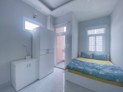 Cho studio full nội thất Ngay PMH, cầu Phú Mỹ - mặt tiền đường