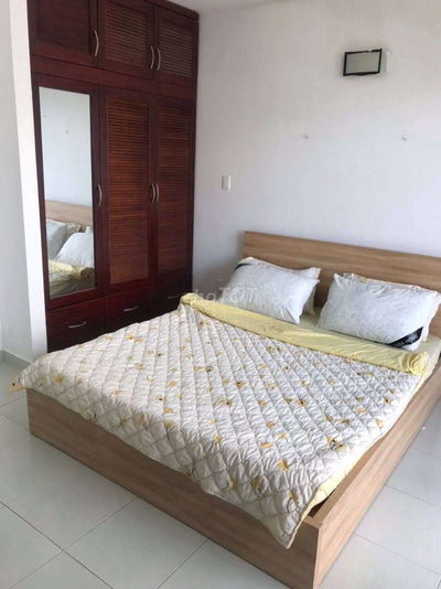 Phòng ban công Trần Đình Xu trung tâm Q1