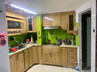 Bán tập thể Đường Láng. Dt 120m, 3 ngủ. Giá 3.75 tỷ