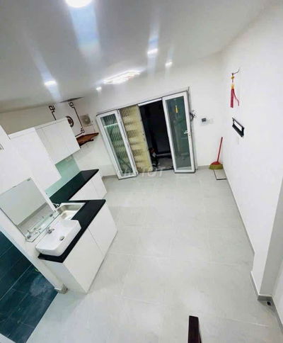 Chỉ 2.05 tỷ, 2 tầng, 22m2, shr hoàn công, hỗ trợ vay 70% p.Tân Hưng