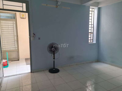 Phòng trọ 20m2 - Q3