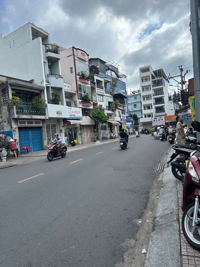 [PHÚ NHUẬN] BÁN NHÀ MẶT TIỀN HUỲNH VĂN BÁNH, 4 TẦNG, 5 PN, CHỈ 10,9 TỶ