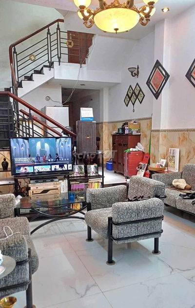 Nhỉnh 5 tỷ, 60m2, 4 tầng Nhà Tân Phú gần TTTM AEON Sầm uất , tiện ích