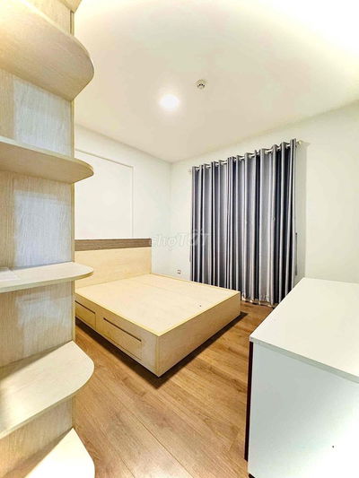 Chính chủ cho thuê căn góc 2pn2wc full Nội Thất Cc Luxgarden Quận 7