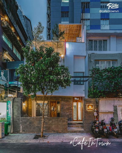 CHO THUÊ NHÀ MT ĐƯỜNG PHAN KẾ BÍNH Q1, DT 8x20M NỞ HẬU, TRỆT 2 LẦU ST