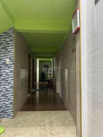 Nhà 2 tầng đường Trung Hoà 1 gần  nhà sáng Tác