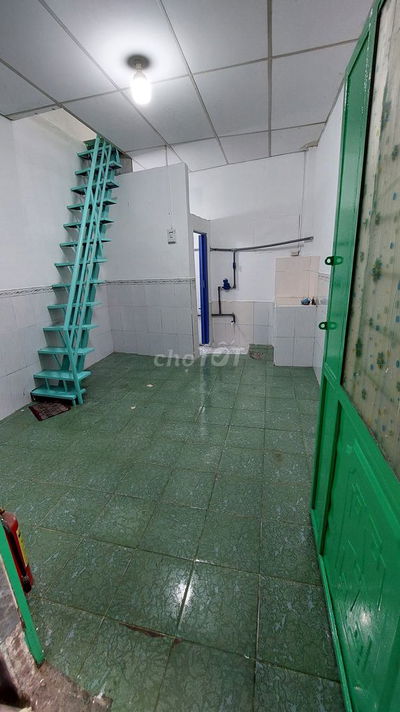 Phòng trọ 24 m2 có ban công (dạng 1 trệt + 1 lầu)