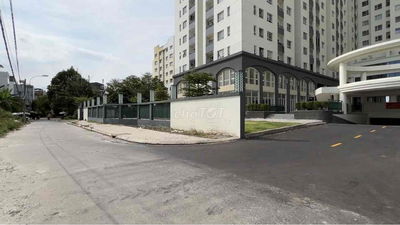 Nền sổ đỏ cá nhân - đối diện căn hộ Dream Home Palace - tiện kinh doan