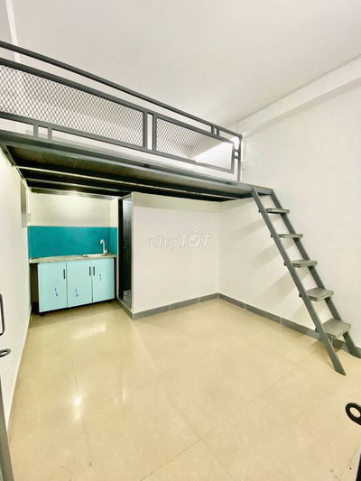 KHAI TRƯƠNG CĂN HỘ DUPLEX NỘI THẤT CƠ BẢN Ở ĐẦU QUANG TRUNG