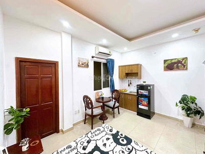 PHÒNG CHO THUÊ CÓ THANG MÁY NGAY MẶT TIỀN THÀNH THÁI ĐẦY ĐỦ NỘI THẤT