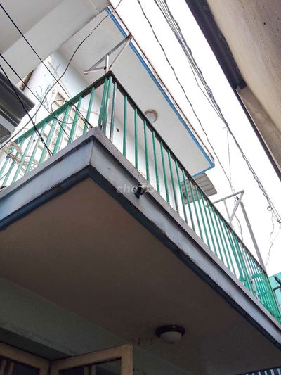 Nhà 1 lầu đúc, hẻm pagat, có 2 tolet, ban công. 4tr