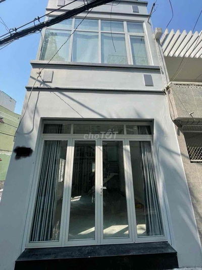 HXT GÓC 3 MẶT TIỀN HOÀNG HOA THÁM, HĐ 30T, NGANG 4, 4 TẦNG, NHỈNH 9 TỶ