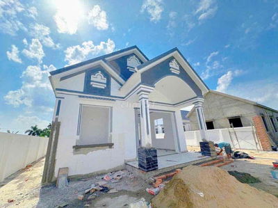 Bán gấp 3Căn Biệt Thự Vườn 557m2 hẻm xe hơi giá rẻ gần bình chánh