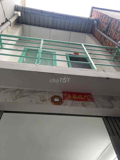 - BÁN NHÀ Q4 KHU DÂN CƯ HIỆN HỮU KHÔNG LO GIẢI TOẢ TOẢ , Nằm Trục Đườn