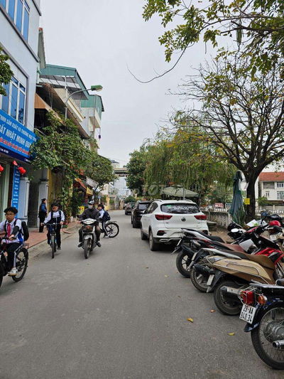 Bán mặt phố Mỗ Lao view hồ làng VKC Âu vỉa hè kd sầm uất 88m