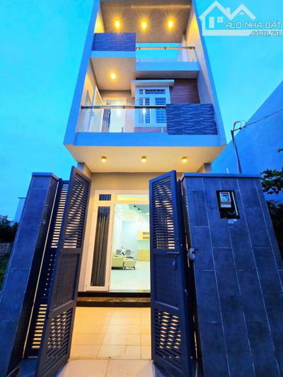 💥 NHÀ PHỐ 53M2, 3 TẦNG, HOÀN CÔNG ĐỦ, ĐƯỜNG Ô TÔ 9M, GẦN CHỢ LONG PHƯỚC.