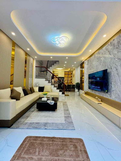 Bán nhà Trung Kính, ngõ rộng ba gác tránh,  gần phố, giá hời 7,05 tỷ.